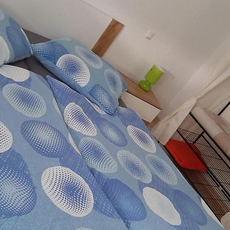 Feriendomizil-Roger-Wohnung-1 Leipzig Exteriör bild